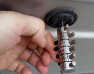 金卫士开锁-佛山汽车开锁全顺、蒙迪欧、捷豹汽车开锁