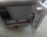 金卫士开锁-佛山皇冠牌保险柜开锁-没有电怎么开