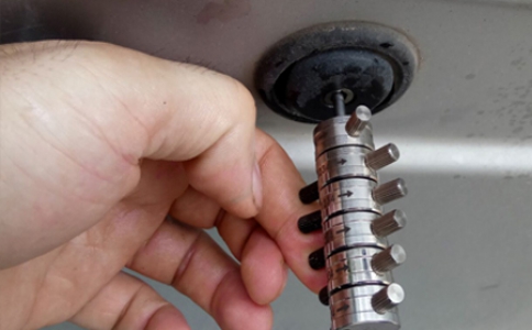 金卫士开锁-佛山汽车开锁全顺、蒙迪欧、捷豹汽车开锁